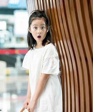 娱乐吃瓜酱可爱的女儿,可爱女儿萌态十足，萌化网友心